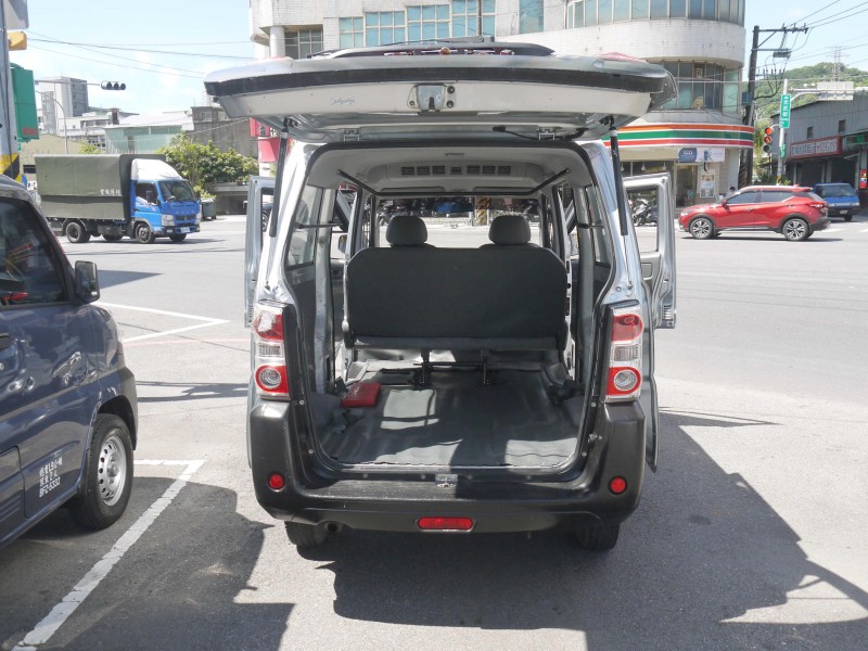 Mitsubishi  Veryca 僅跑10萬 里程保證 5人座客貨車 可改貨車牌 菱利1.3 | 新北市汽車商業同業公會｜TACA優良車商聯盟｜中古、二手車買車賣車公會認證保固