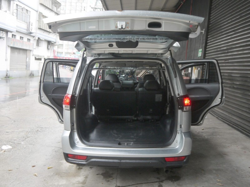 Mitsubishi  Zinger 僅跑1萬 里程保證 有定速 鋁圈 後出風口 可改貨車牌 ZINGER 2.4 | 新北市汽車商業同業公會｜TACA優良車商聯盟｜中古、二手車買車賣車公會認證保固