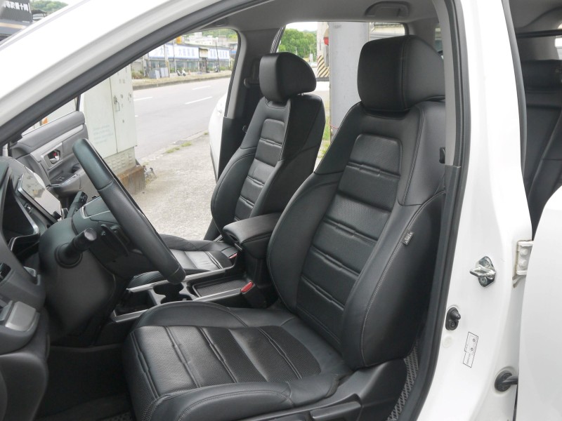 Honda  CR-V 一手車 原廠保養 里程保證 六安 換檔撥片 全新大改款 CR-V 1.5 | 新北市汽車商業同業公會｜TACA優良車商聯盟｜中古、二手車買車賣車公會認證保固