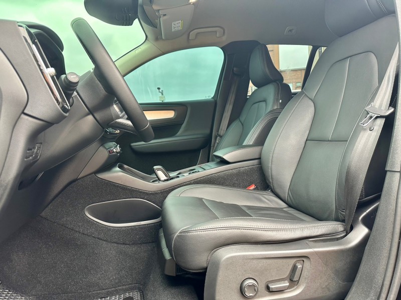 Volvo  XC40 2019型 Volvo XC40 T4 2.0 一手車 全程原廠保養 原版件認證車 | 新北市汽車商業同業公會｜TACA優良車商聯盟｜中古、二手車買車賣車公會認證保固