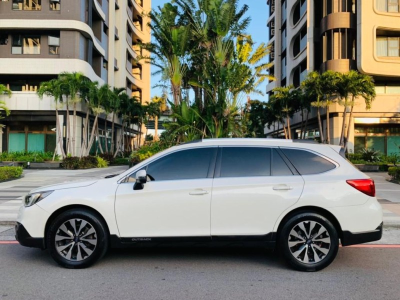Subaru  Outback 2015 SUBARU Outback | 新北市汽車商業同業公會｜TACA優良車商聯盟｜中古、二手車買車賣車公會認證保固