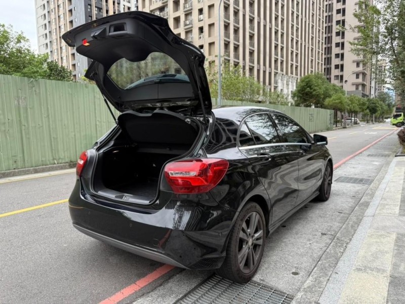 Mercedes-Benz/賓士   A-CLASS  A180 2016 M-Benz A-Class A180 | 新北市汽車商業同業公會｜TACA優良車商聯盟｜中古、二手車買車賣車公會認證保固