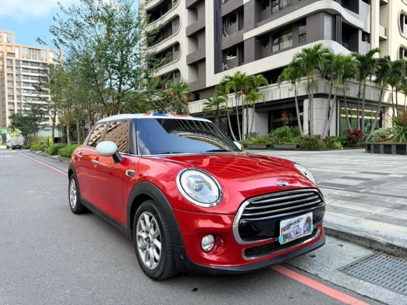 MINI  Cooper 2016 mini cooper 5 doors | 新北市汽車商業同業公會｜TACA優良車商聯盟｜中古、二手車買車賣車公會認證保固