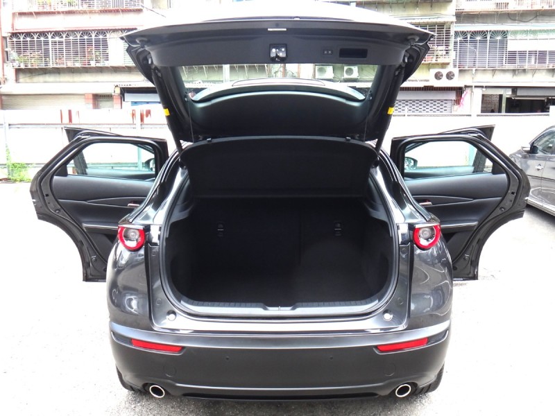 Mazda  CX-30    24式僅跑5千保證里程原廠保固中馬自達CX30換檔撥片電動椅跟車盲點aeb抬顯BOSE影音保證實車實價 | 新北市汽車商業同業公會｜TACA優良車商聯盟｜中古、二手車買車賣車公會認證保固