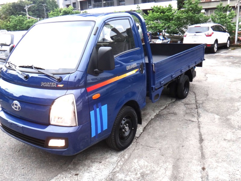 Hyundai  Porter 24式僅跑一千餘原廠保固中2.5柴油框式斗車現代波特5速手自排保證實車實價 | 新北市汽車商業同業公會｜TACA優良車商聯盟｜中古、二手車買車賣車公會認證保固