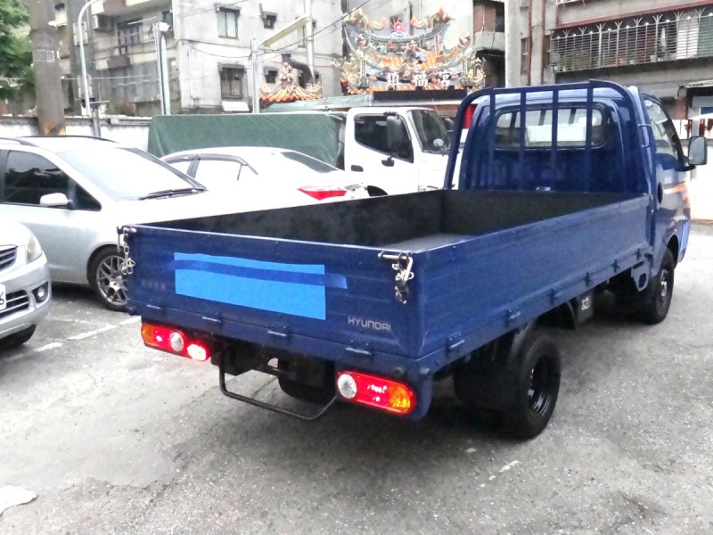 Hyundai  Porter 24式僅跑一千餘原廠保固中2.5柴油框式斗車現代波特5速手自排保證實車實價 | 新北市汽車商業同業公會｜TACA優良車商聯盟｜中古、二手車買車賣車公會認證保固