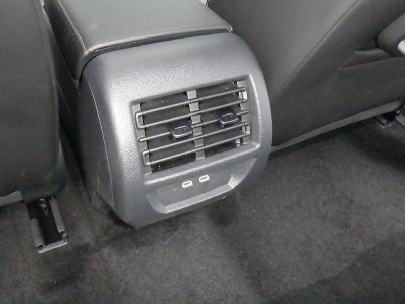 Ford/福特  TOURNEO CONNECT 24年福特旅玩家僅跑6千保固中2.0EcoBlue柴油電吸門影音前後行車紀錄跟車盲點AEB前後駐車停車雷達倒車顯影7座保證實車實價 | 新北市汽車商業同業公會｜TACA優良車商聯盟｜中古、二手車買車賣車公會認證保固