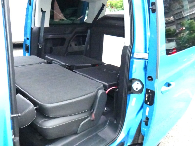 Ford/福特  TOURNEO CONNECT 24年福特旅玩家僅跑6千保固中2.0EcoBlue柴油電吸門影音前後行車紀錄跟車盲點AEB前後駐車停車雷達倒車顯影7座保證實車實價 | 新北市汽車商業同業公會｜TACA優良車商聯盟｜中古、二手車買車賣車公會認證保固