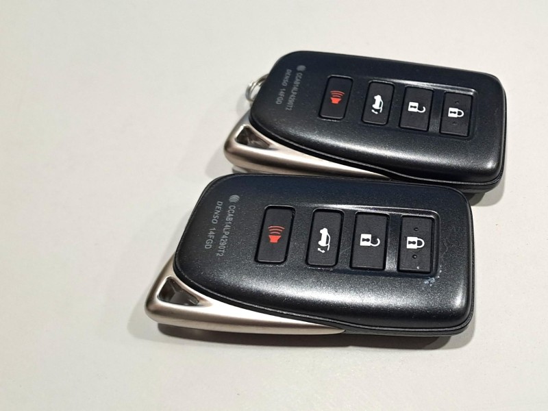 Lexus  RX 16年凌志RX450H全景F-SPORT版跟車盲點抬顯四傳油電極致白黑內裝保證里程實車實價 | 新北市汽車商業同業公會｜TACA優良車商聯盟｜中古、二手車買車賣車公會認證保固