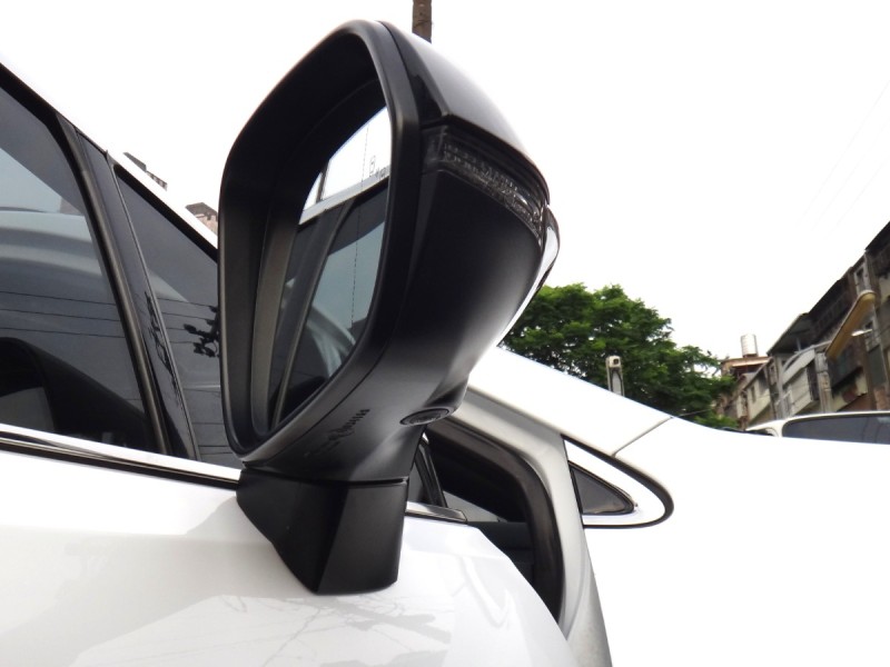 Lexus  RX 16年凌志RX450H全景F-SPORT版跟車盲點抬顯四傳油電極致白黑內裝保證里程實車實價 | 新北市汽車商業同業公會｜TACA優良車商聯盟｜中古、二手車買車賣車公會認證保固