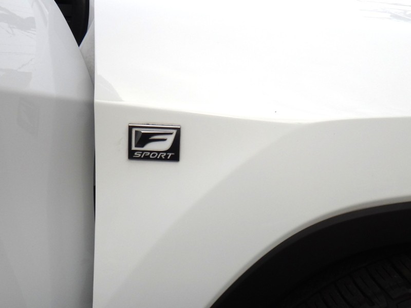 Lexus  RX 16年凌志RX450H全景F-SPORT版跟車盲點抬顯四傳油電極致白黑內裝保證里程實車實價 | 新北市汽車商業同業公會｜TACA優良車商聯盟｜中古、二手車買車賣車公會認證保固