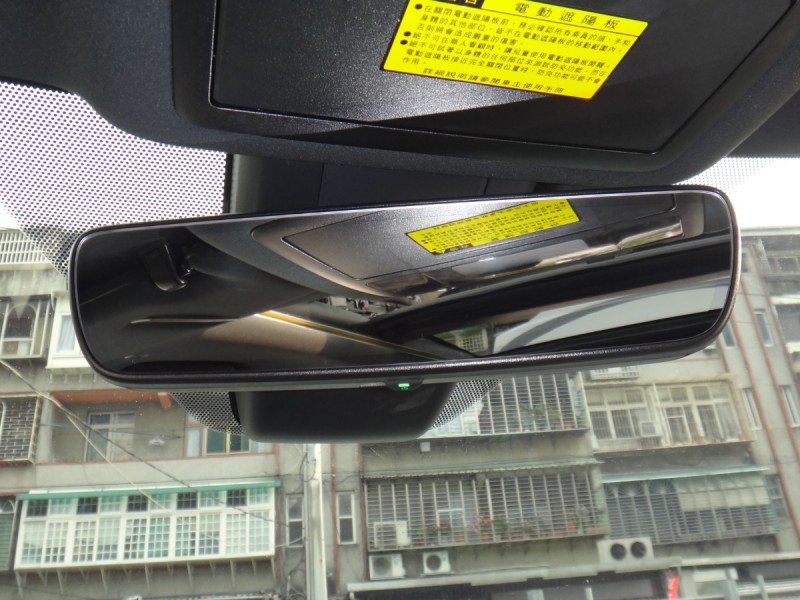 Lexus  RX 16年凌志RX450H全景F-SPORT版跟車盲點抬顯四傳油電極致白黑內裝保證里程實車實價 | 新北市汽車商業同業公會｜TACA優良車商聯盟｜中古、二手車買車賣車公會認證保固