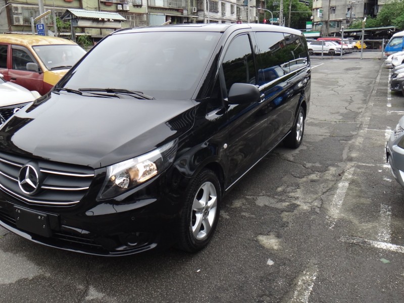Mercedes-Benz/賓士   V-CLASS  Vito 22式實跑5萬1手車純自用賓士VitoTOURER後輪驅動柴油2.0雙渦輪190匹頂級9座小客車 | 新北市汽車商業同業公會｜TACA優良車商聯盟｜中古、二手車買車賣車公會認證保固