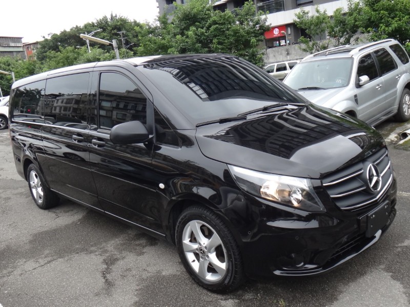 Mercedes-Benz/賓士   V-CLASS  Vito 22式實跑5萬1手車純自用賓士VitoTOURER後輪驅動柴油2.0雙渦輪190匹頂級9座小客車 | 新北市汽車商業同業公會｜TACA優良車商聯盟｜中古、二手車買車賣車公會認證保固
