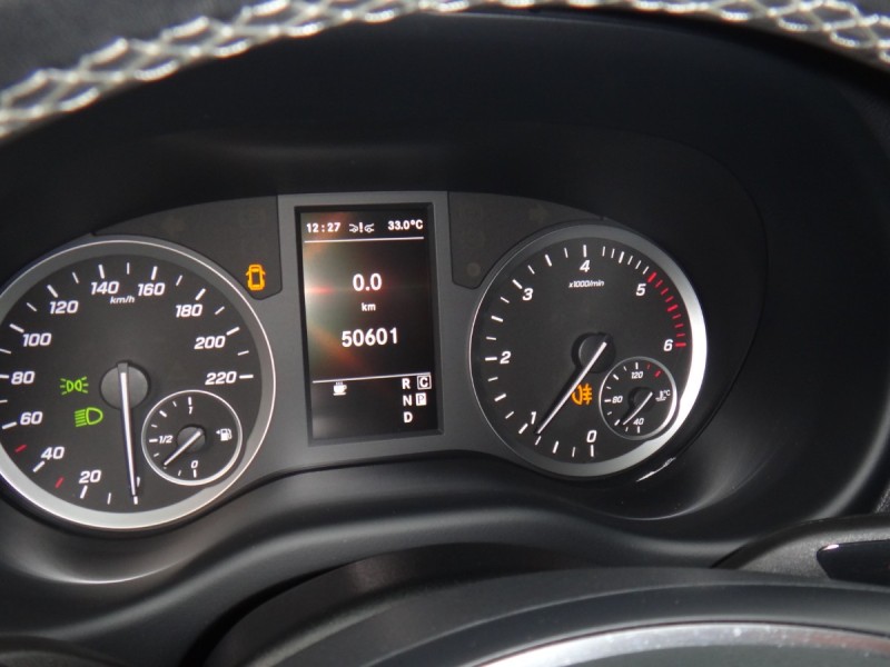 Mercedes-Benz/賓士   V-CLASS  Vito 22式實跑5萬1手車純自用賓士VitoTOURER後輪驅動柴油2.0雙渦輪190匹頂級9座小客車 | 新北市汽車商業同業公會｜TACA優良車商聯盟｜中古、二手車買車賣車公會認證保固