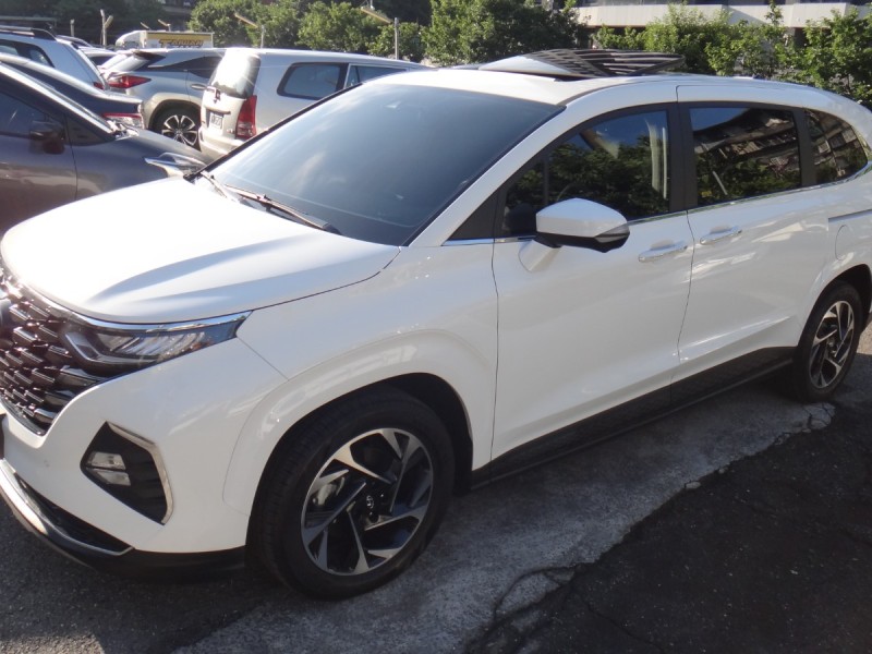Hyundai  Custin 23年實跑3萬保固中現代1.5t旗艦b版卡斯汀撥片f1天窗跟車保證實車實價 | 新北市汽車商業同業公會｜TACA優良車商聯盟｜中古、二手車買車賣車公會認證保固