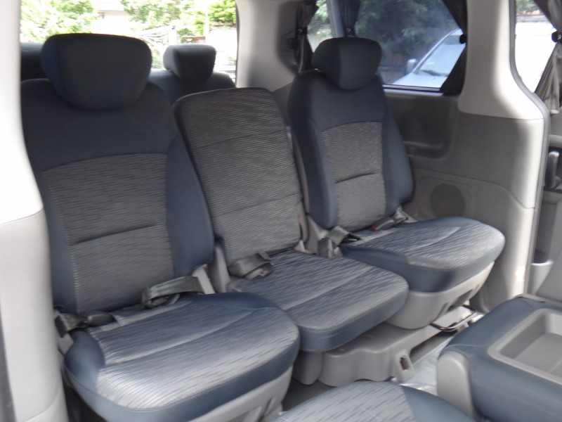 Hyundai  Starex 14年保證實跑6萬純自用現代史塔瑞斯2.5後驅柴油對座9+3全滑軌12座實車實價 | 新北市汽車商業同業公會｜TACA優良車商聯盟｜中古、二手車買車賣車公會認證保固