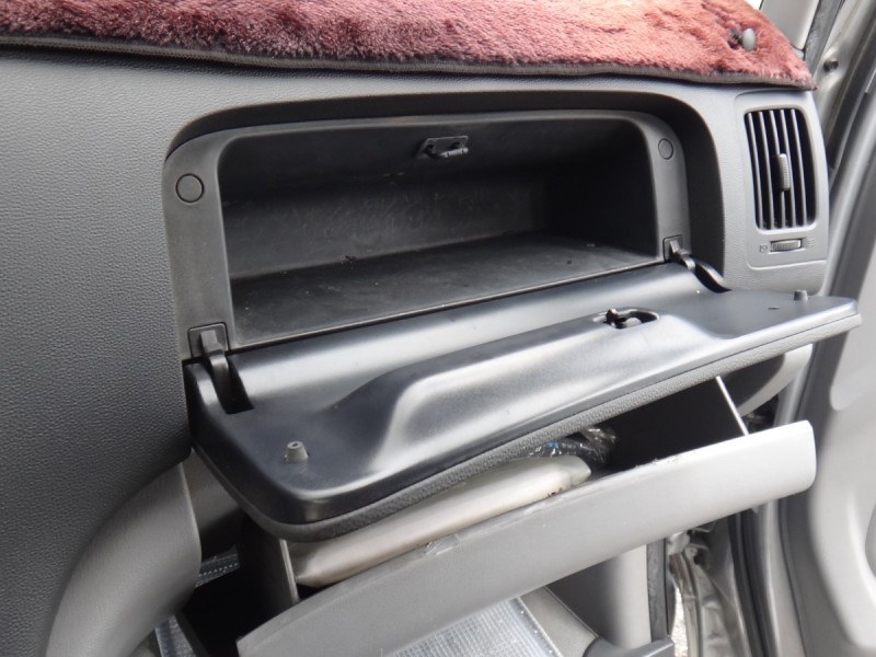 Hyundai  Starex 14年保證實跑6萬純自用現代史塔瑞斯2.5後驅柴油對座9+3全滑軌12座實車實價 | 新北市汽車商業同業公會｜TACA優良車商聯盟｜中古、二手車買車賣車公會認證保固