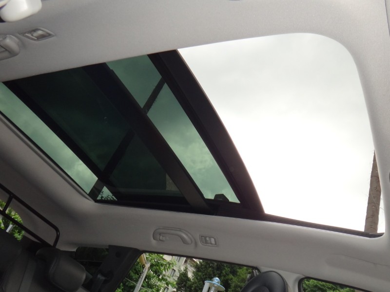 Hyundai  Santa Fe    17年保證里程現代山土匪4傳車頂架全景抬顯前後行車紀錄器原廠車側踏板自動停車導引保證實車實價 | 新北市汽車商業同業公會｜TACA優良車商聯盟｜中古、二手車買車賣車公會認證保固