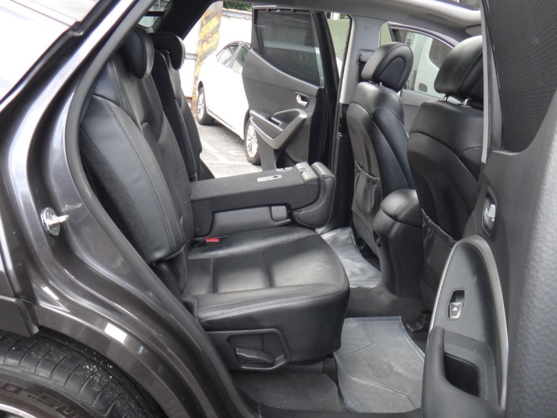 Hyundai  Santa Fe    17年保證里程現代山土匪4傳車頂架全景抬顯前後行車紀錄器原廠車側踏板自動停車導引保證實車實價 | 新北市汽車商業同業公會｜TACA優良車商聯盟｜中古、二手車買車賣車公會認證保固