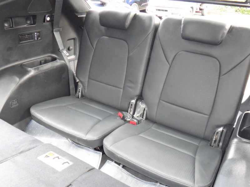 Hyundai  Santa Fe    17年保證里程現代山土匪4傳車頂架全景抬顯前後行車紀錄器原廠車側踏板自動停車導引保證實車實價 | 新北市汽車商業同業公會｜TACA優良車商聯盟｜中古、二手車買車賣車公會認證保固