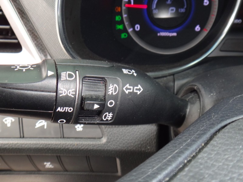 Hyundai  Santa Fe    17年保證里程現代山土匪4傳車頂架全景抬顯前後行車紀錄器原廠車側踏板自動停車導引保證實車實價 | 新北市汽車商業同業公會｜TACA優良車商聯盟｜中古、二手車買車賣車公會認證保固