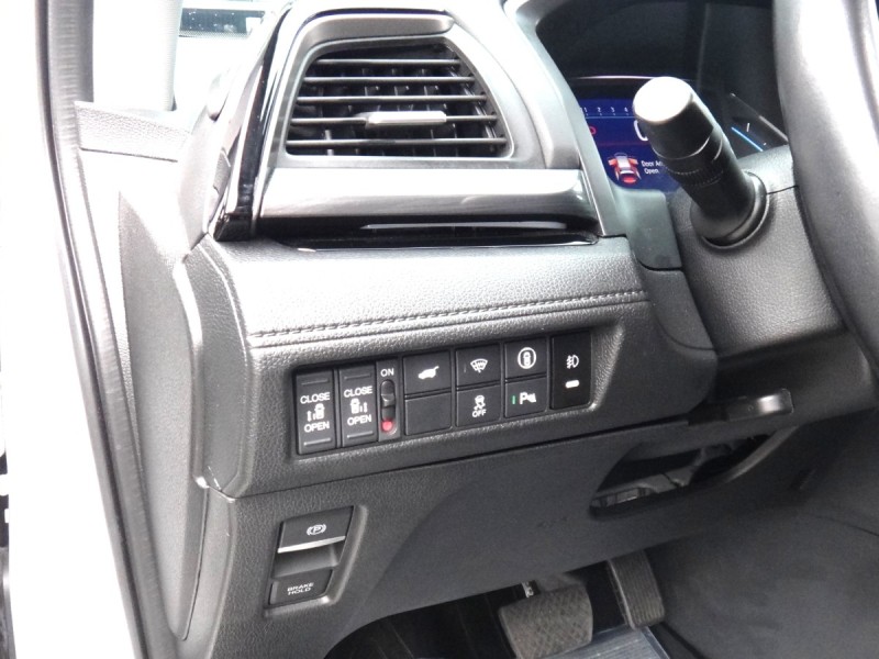 Honda  Odyssey 實跑5萬原廠保養21年本田奧德塞Touring3.5v6正佳天窗跟車快撥保證實車 | 新北市汽車商業同業公會｜TACA優良車商聯盟｜中古、二手車買車賣車公會認證保固