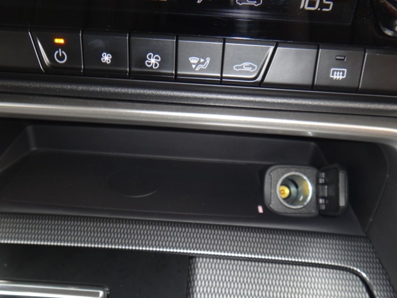 Mazda  CX-60    24年式僅跑6千原廠保固中馬自達旗艦4傳CX60跟車盲點AEB保證實車實價 | 新北市汽車商業同業公會｜TACA優良車商聯盟｜中古、二手車買車賣車公會認證保固