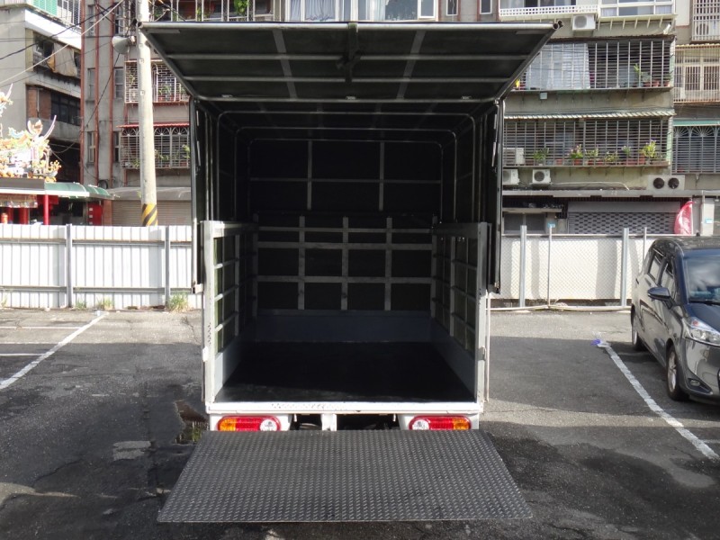 Hyundai  Porter 21年保證里程現代PORTERPRO2.5CRDi小霸王5速手自排雙箱升降遙控尾門附升降遙控帆布前後行車紀錄器案卓影音盲點偵側防滑循跡保證實車實價 | 新北市汽車商業同業公會｜TACA優良車商聯盟｜中古、二手車買車賣車公會認證保固