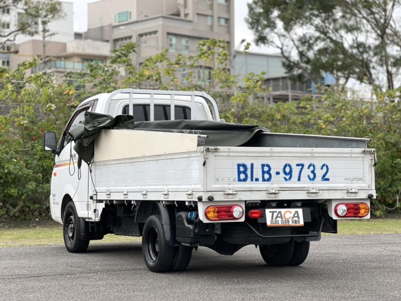 Hyundai  Porter 【只跑４萬 原廠保養，豪華一廂半 自排！】2022年式 現代 PORTER | 新北市汽車商業同業公會｜TACA優良車商聯盟｜中古、二手車買車賣車公會認證保固