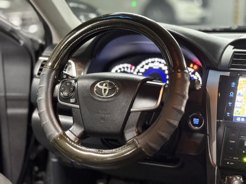 Toyota  Camry 最頂級尊爵版│一手車│４顆氣囊│天窗│免鑰匙啟閉│電視導航│循跡防滑│CAMRY | 新北市汽車商業同業公會｜TACA優良車商聯盟｜中古、二手車買車賣車公會認證保固