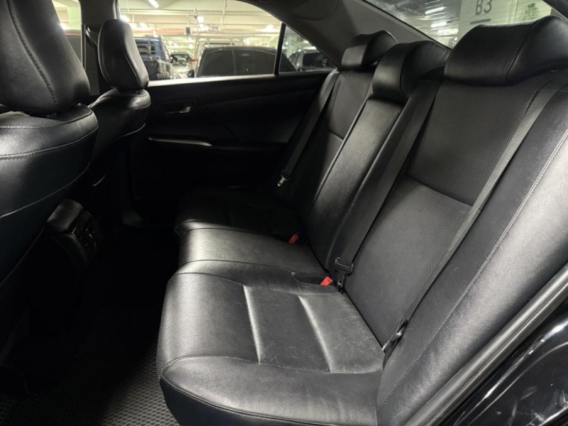 Toyota  Camry 最頂級尊爵版│一手車│４顆氣囊│天窗│免鑰匙啟閉│電視導航│循跡防滑│CAMRY | 新北市汽車商業同業公會｜TACA優良車商聯盟｜中古、二手車買車賣車公會認證保固