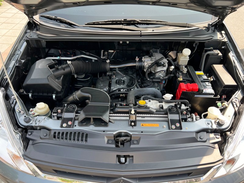 Mitsubishi  Zinger 2016 Mitsubishi CMC Zinger 2.4頂級款 全台唯一 超低里程 只跑1.3萬 原廠保養 車況超讚 | 新北市汽車商業同業公會｜TACA優良車商聯盟｜中古、二手車買車賣車公會認證保固