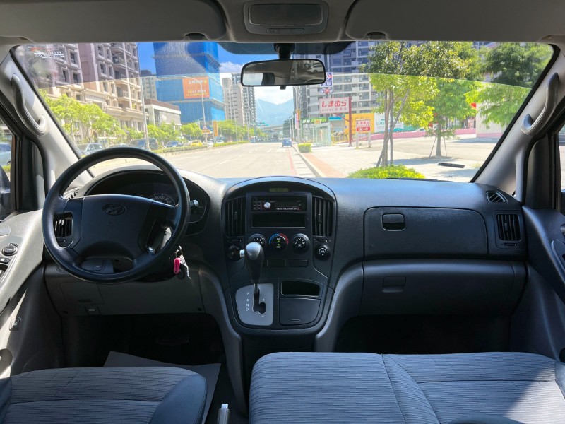 Hyundai  Starex 2015 Hyundai Grand Starex 9人座 史塔瑞斯 全車如新 車況超讚 現代 商務車 廂型車 現代 | 新北市汽車商業同業公會｜TACA優良車商聯盟｜中古、二手車買車賣車公會認證保固