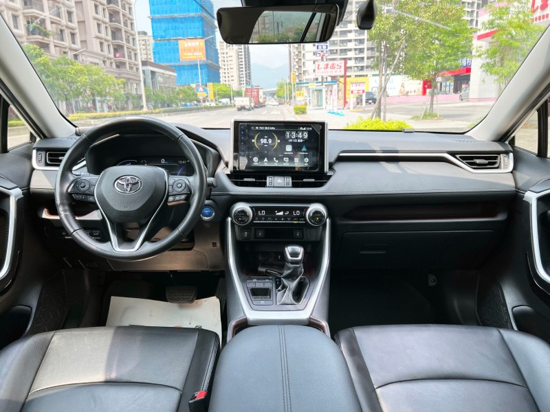 Toyota  RAV4 2020 Toyota RAV4 2.5 Hybrid旗艦 油電 豐田 一手車 超低里程 只跑3萬 新車保固內 原鈑件 | 新北市汽車商業同業公會｜TACA優良車商聯盟｜中古、二手車買車賣車公會認證保固