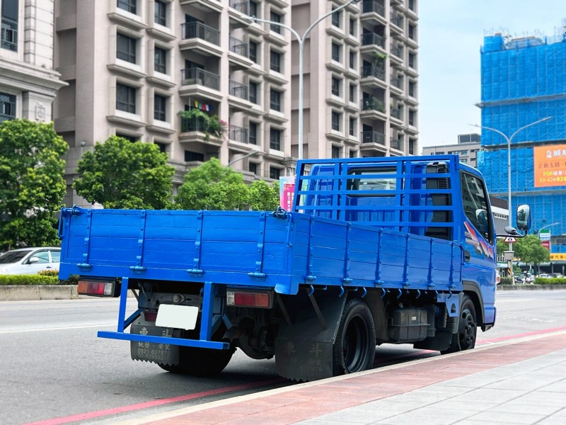 Mitsubishi  Canter 2007 Mitsubishi Canter 10呎 四期 超低里程 只跑26萬 車況超讚 鐵斗 變更5噸 堅達 貨車 | 新北市汽車商業同業公會｜TACA優良車商聯盟｜中古、二手車買車賣車公會認證保固