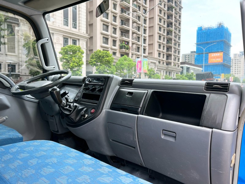Mitsubishi  Canter 2007 Mitsubishi Canter 10呎 四期 超低里程 只跑26萬 車況超讚 鐵斗 變更5噸 堅達 貨車 | 新北市汽車商業同業公會｜TACA優良車商聯盟｜中古、二手車買車賣車公會認證保固