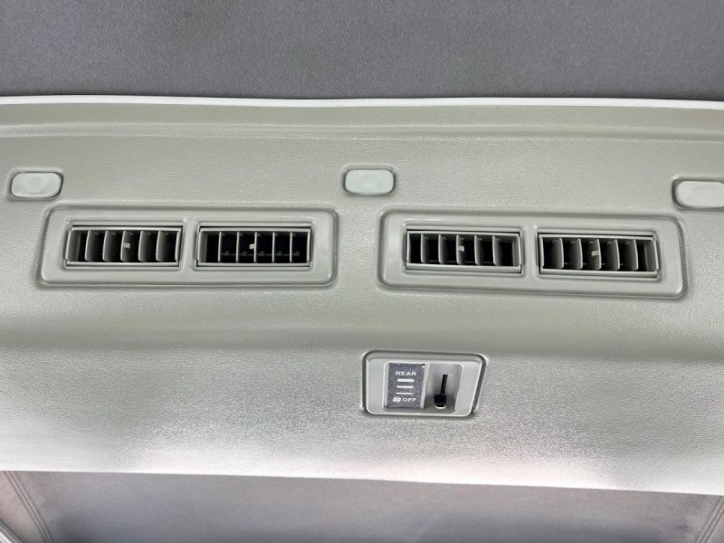Mitsubishi  Delica 2019 Mitsubishi Delica 2.4 自排 8人座 一手車 全車如新 原廠保養 可認證 得利卡 廂型車 | 新北市汽車商業同業公會｜TACA優良車商聯盟｜中古、二手車買車賣車公會認證保固