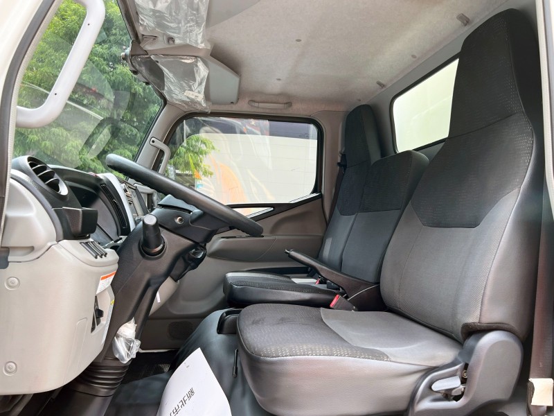 Mitsubishi  Canter 2019 Mitsubishi Canter 10尺半 高廂 只跑12萬 全車超漂亮 原廠保養 三菱 堅達 貨車 商用車 | 新北市汽車商業同業公會｜TACA優良車商聯盟｜中古、二手車買車賣車公會認證保固