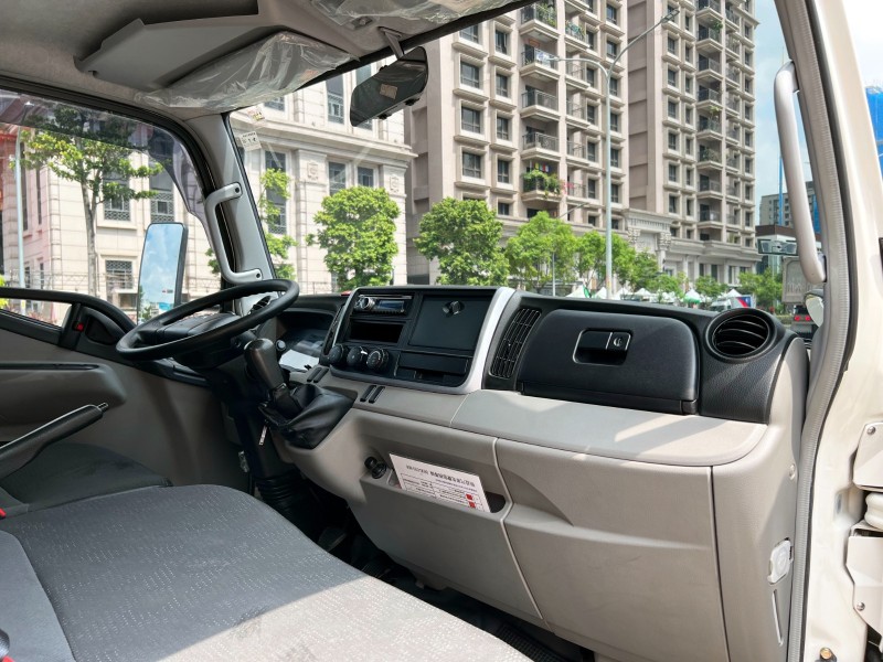 Mitsubishi  Canter 2019 Mitsubishi Canter 10尺半 高廂 只跑12萬 全車超漂亮 原廠保養 三菱 堅達 貨車 商用車 | 新北市汽車商業同業公會｜TACA優良車商聯盟｜中古、二手車買車賣車公會認證保固