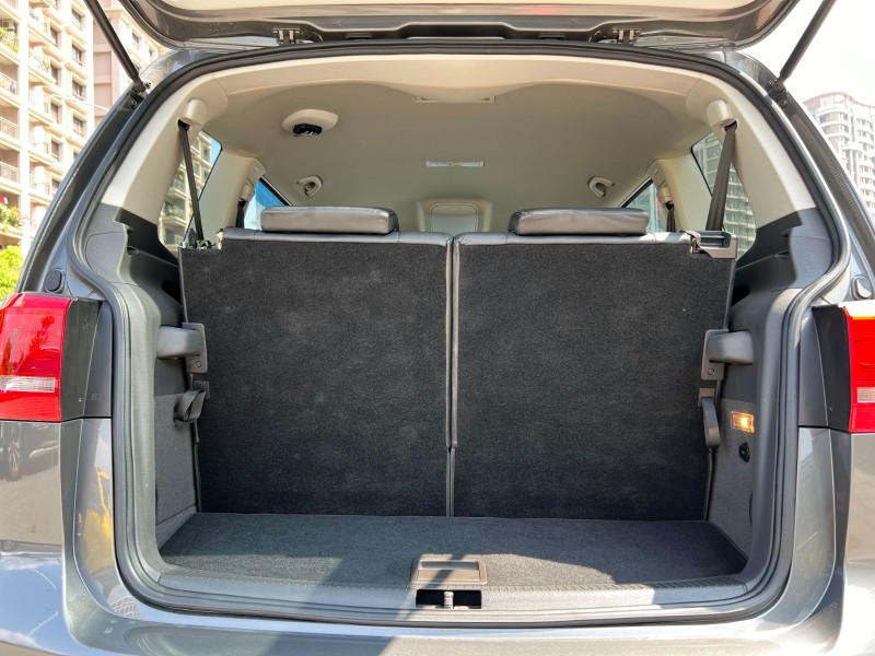 Volkswagen 福斯  Touran 2014 Volkswagen Touran 1.6 TDI柴油款 一手車 原廠保養 原鈑件 福斯 土狼 MPV 實車價 | 新北市汽車商業同業公會｜TACA優良車商聯盟｜中古、二手車買車賣車公會認證保固