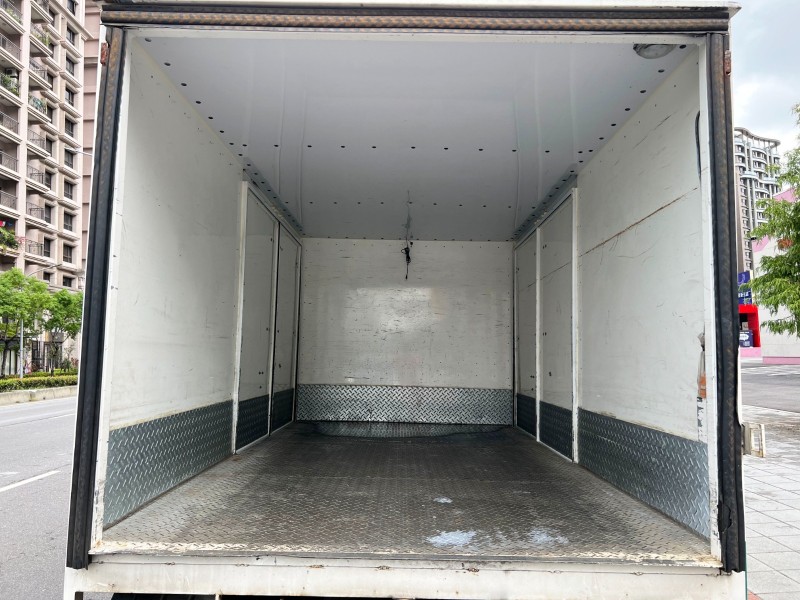 Hino  300 2021 HINO 300 11呎半 4芯升降尾門 車況超讚 全車如新 貨車 商用車 日野 6期環保 出廠5噸 實車實價 | 新北市汽車商業同業公會｜TACA優良車商聯盟｜中古、二手車買車賣車公會認證保固