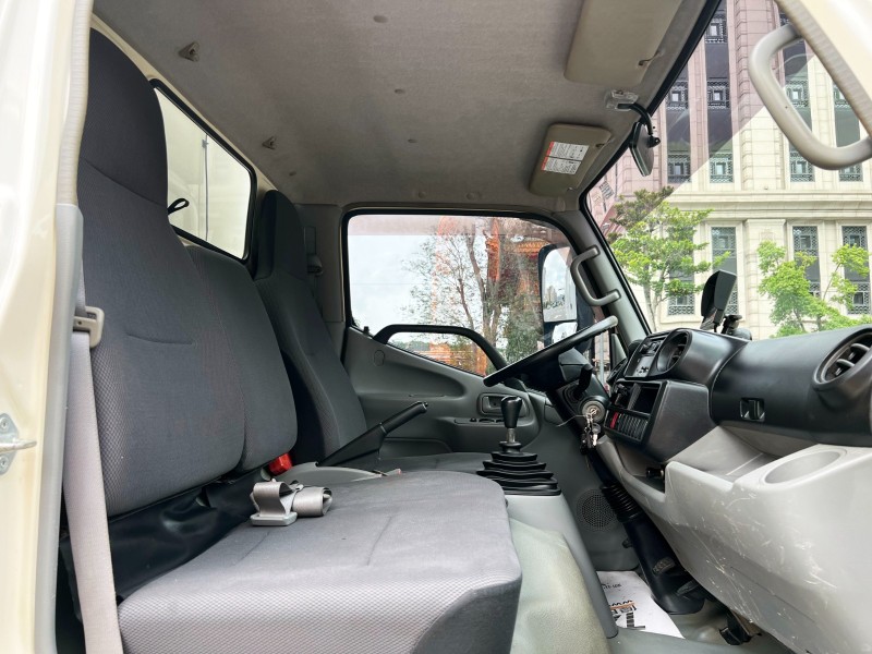 Hino  300 2021 HINO 300 11呎半 4芯升降尾門 車況超讚 全車如新 貨車 商用車 日野 6期環保 出廠5噸 實車實價 | 新北市汽車商業同業公會｜TACA優良車商聯盟｜中古、二手車買車賣車公會認證保固
