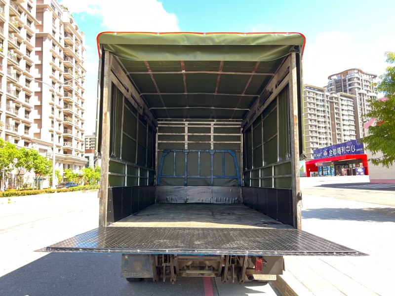 Mitsubishi  Canter 2019 MITSUBISHI CANTER 11呎半 升降尾門 電動升降篷 只跑10萬 原廠保養 堅達 貨車 商用車  | 新北市汽車商業同業公會｜TACA優良車商聯盟｜中古、二手車買車賣車公會認證保固