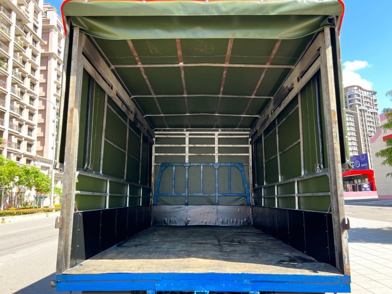 Mitsubishi  Canter 2019 MITSUBISHI CANTER 11呎半 升降尾門 電動升降篷 只跑10萬 原廠保養 堅達 貨車 商用車  | 新北市汽車商業同業公會｜TACA優良車商聯盟｜中古、二手車買車賣車公會認證保固