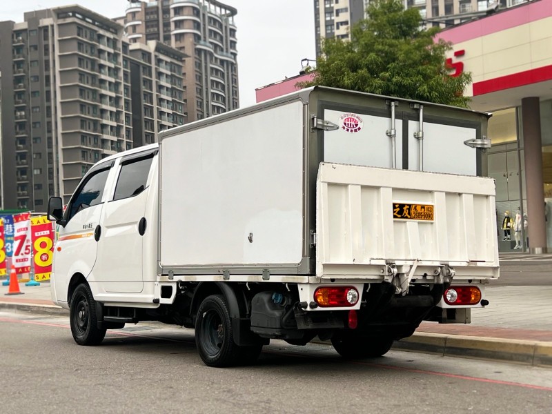 Hyundai  Porter 2022 Hyundai Porter 2.5 雙廂6人座 -25冷凍車 自排 只跑2萬 原廠保養 現代 小霸王 貨車 | 新北市汽車商業同業公會｜TACA優良車商聯盟｜中古、二手車買車賣車公會認證保固