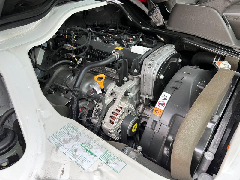 Hyundai  Porter 2022 Hyundai Porter 2.5 雙廂6人座 -25冷凍車 自排 只跑2萬 原廠保養 現代 小霸王 貨車 | 新北市汽車商業同業公會｜TACA優良車商聯盟｜中古、二手車買車賣車公會認證保固