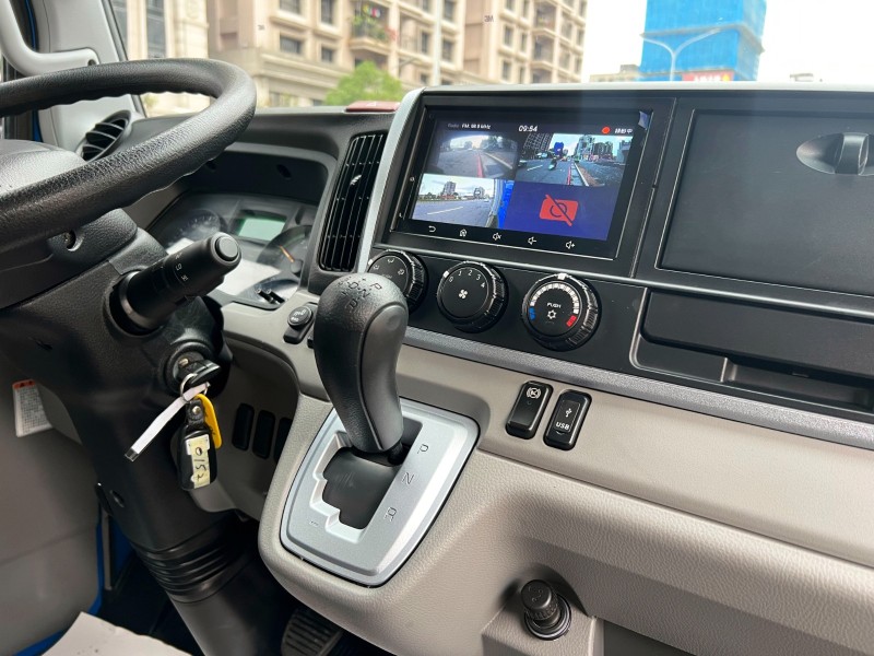 Mitsubishi  Canter 2021 MITSUBISHI CANTER 11呎半 自排 高廂 4芯尾門 只跑2萬 原廠保養 堅達 貨車 商用車 | 新北市汽車商業同業公會｜TACA優良車商聯盟｜中古、二手車買車賣車公會認證保固