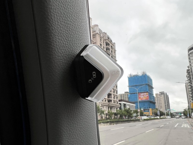 Mitsubishi  Canter 2021 MITSUBISHI CANTER 11呎半 自排 高廂 4芯尾門 只跑2萬 原廠保養 堅達 貨車 商用車 | 新北市汽車商業同業公會｜TACA優良車商聯盟｜中古、二手車買車賣車公會認證保固