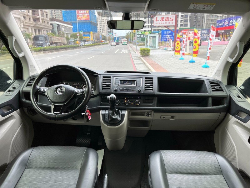 Volkswagen 福斯  T6  T6 CARAVELLE 2018 Volkswagen Caravelle T6 9人座 2+2+2+3 全車超漂亮 車況超讚 福斯 箱型車 | 新北市汽車商業同業公會｜TACA優良車商聯盟｜中古、二手車買車賣車公會認證保固